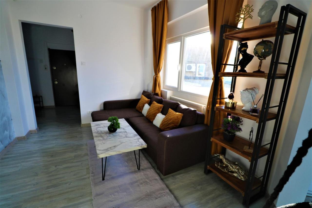 Athenee Palace Apartment - Panoramic View Terrace & Balcony - Free Minibar Bukarest Kültér fotó